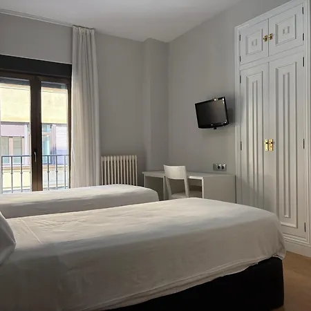 Amefa Hotel 2*